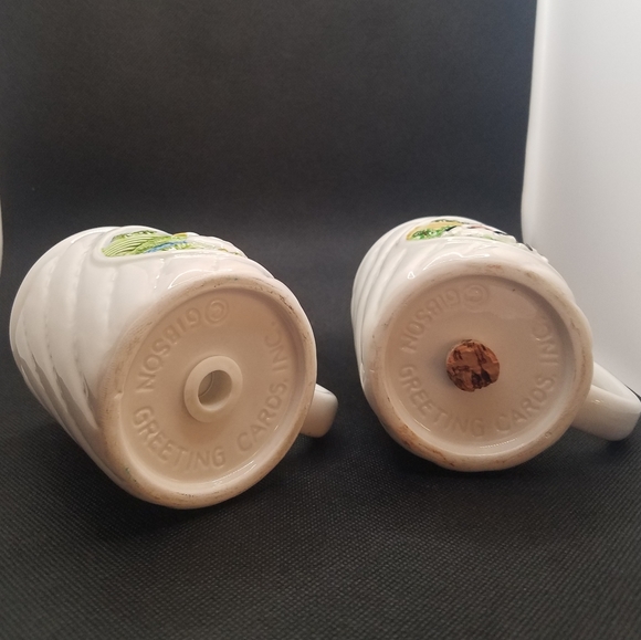 Gibson Greeting Cards Farm Theme Salt and Pepper Shakers - Picture 7 of 10